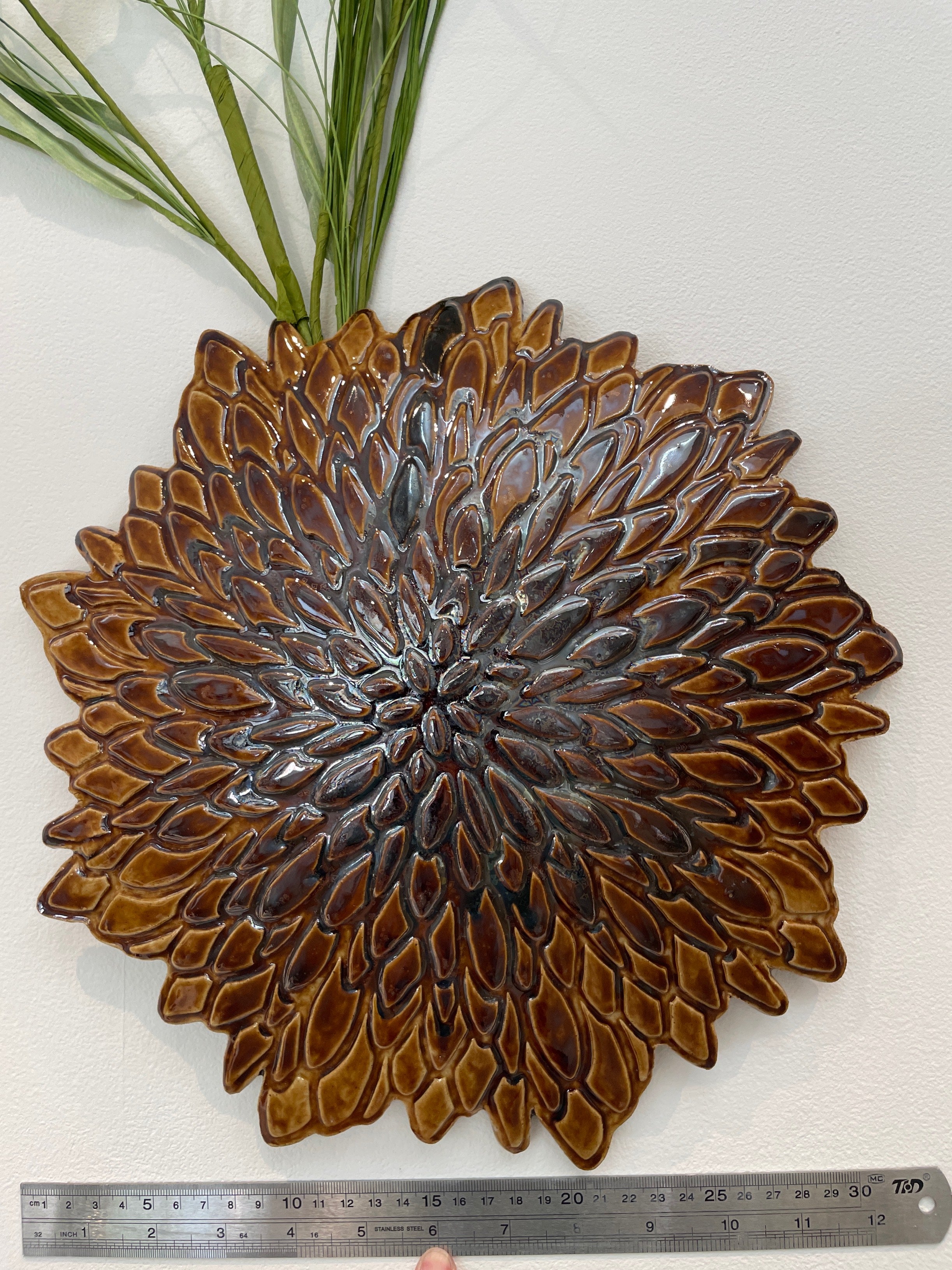 Eye-Catching Wall Hangers
