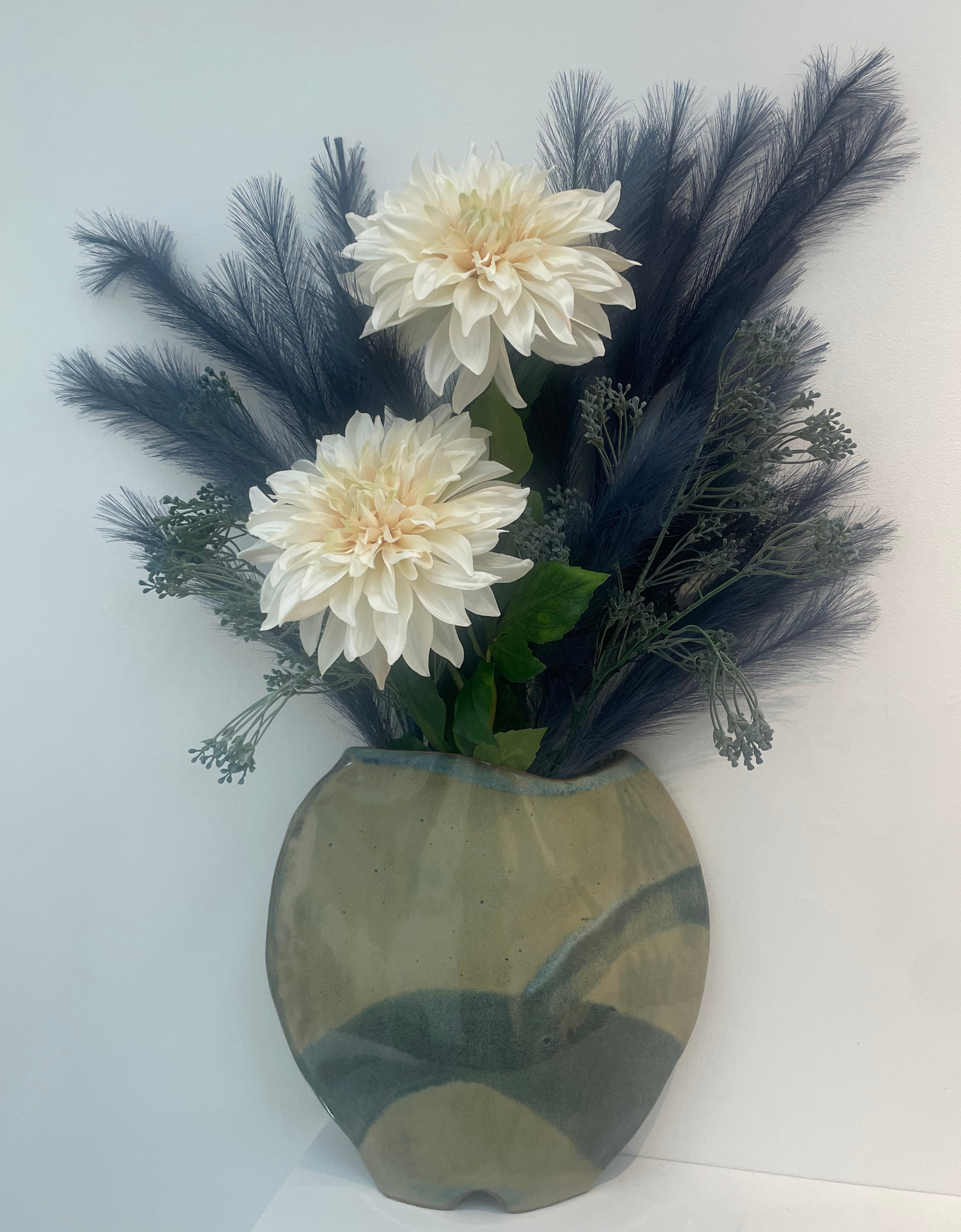 Vase for your shelf or wall