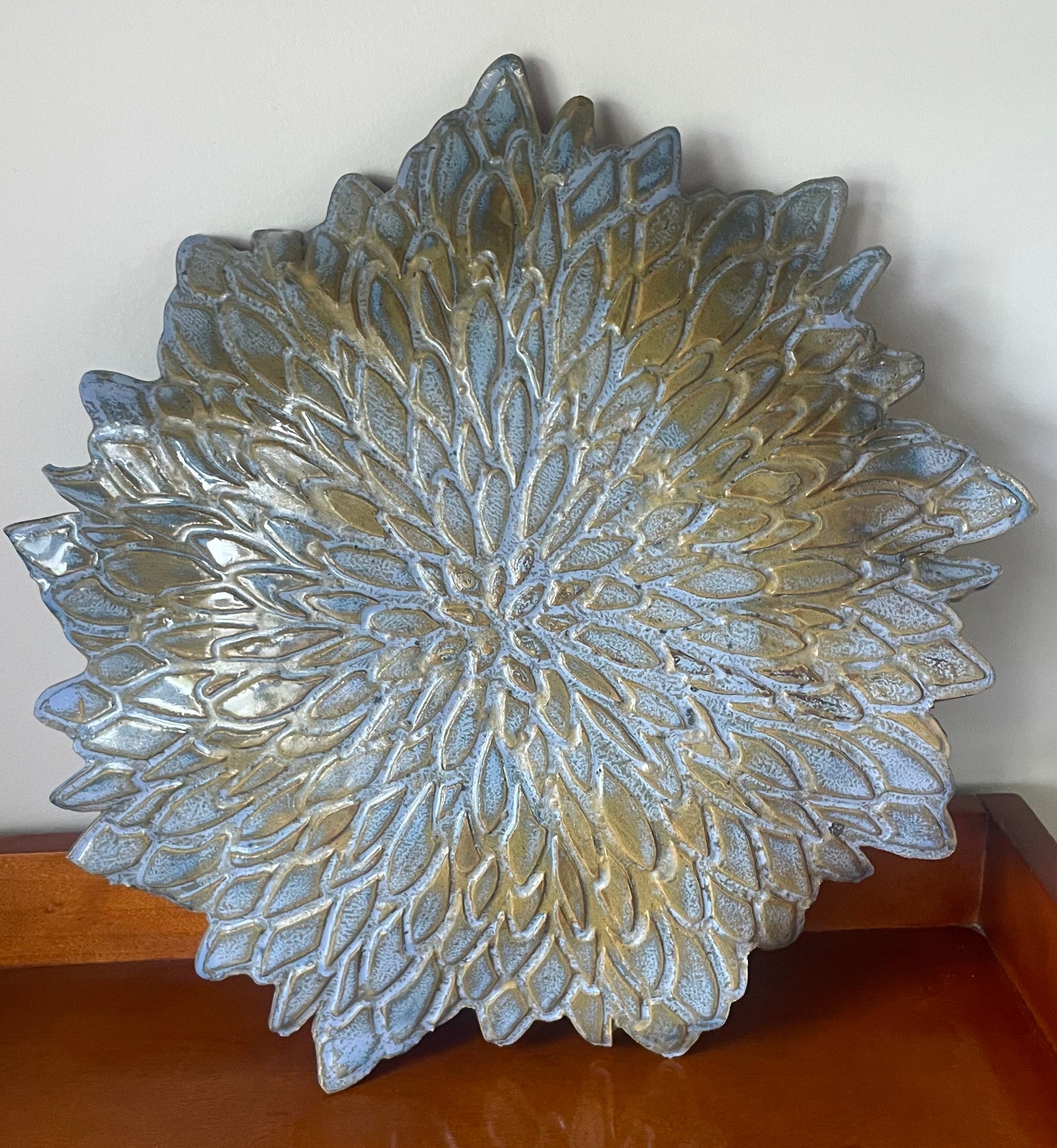 Eye-Catching Wall Hangers